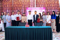 圣淘沙dh国际与新疆生产建设兵团第八师石河子市签署项目合作协议